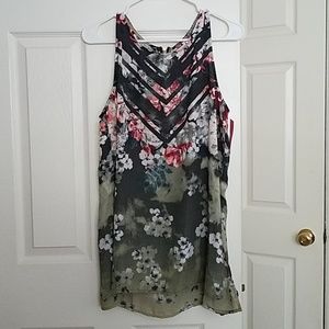 NWT Xhilaration Floral Tank